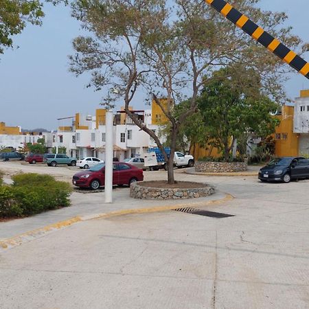 Вілла Relajacion Cercas Del Aeropuerto Santa Maria Huatulco Екстер'єр фото